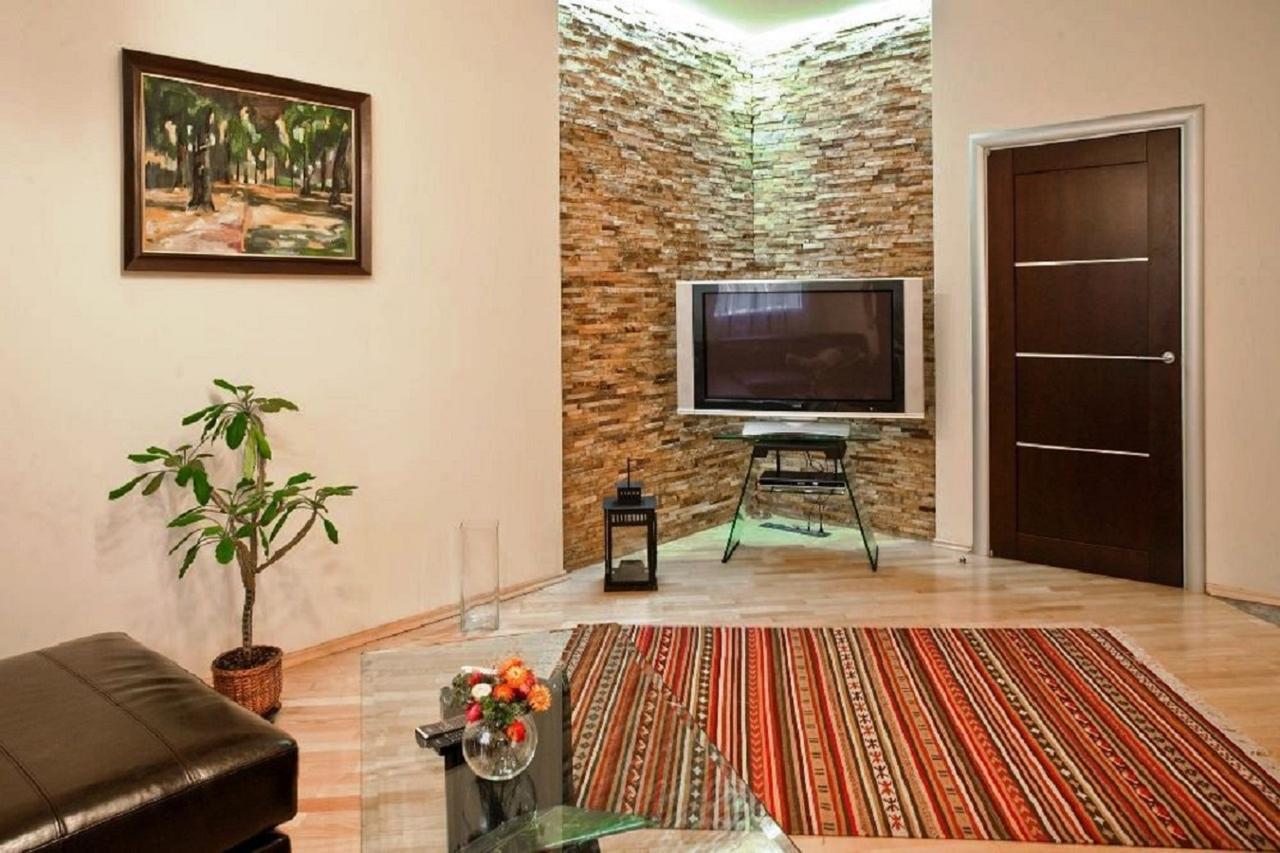 Apartment In The Historic Centre Internatsionalnaya มินสก์ ภายนอก รูปภาพ